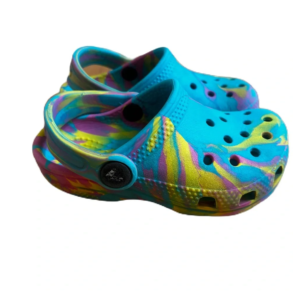 Crocs Toddler C7‎ Size 7 Vibrant Kids Classic Clogs Water Shoes Blue Yellow Pink